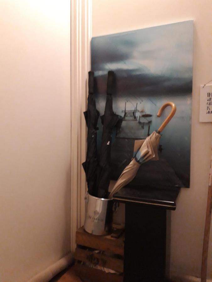 Homey Budget Bedroom Amsterdam Luaran gambar